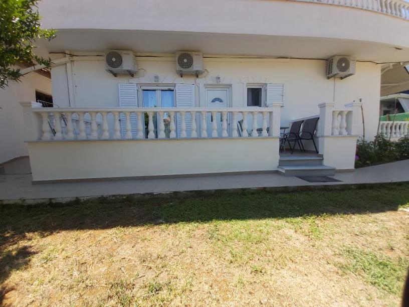 Konstantinos Apartments Ammoudia Exteriér fotografie
